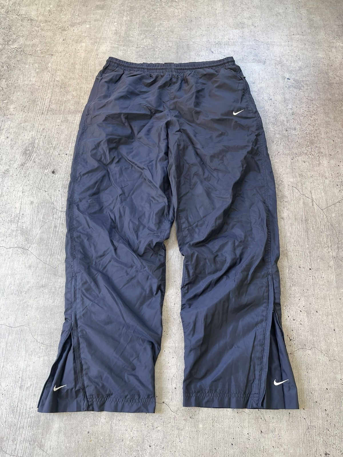 Nike Vintage 90’s Nike Nylon Drill Swosh Track Pants Size US 32 / EU 48 - 2 Thumbnail