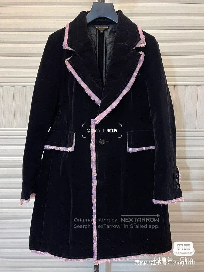 Comme des Garcons Comme Des Garcons Main line padded black velvet long coat Size S / US 4 / IT 40 - 1 Thumbnail