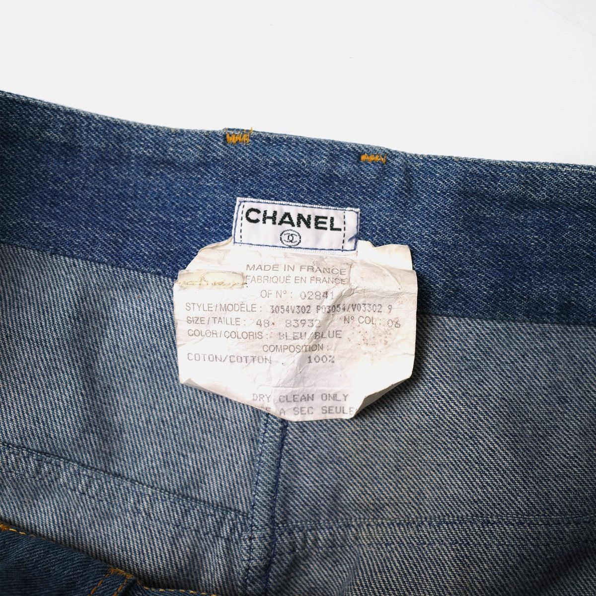 Chanel 1990-2000’s Chanel Contrasting Stitching Denim Shorts Size 36" / US 14 / IT 50 - 7 Thumbnail
