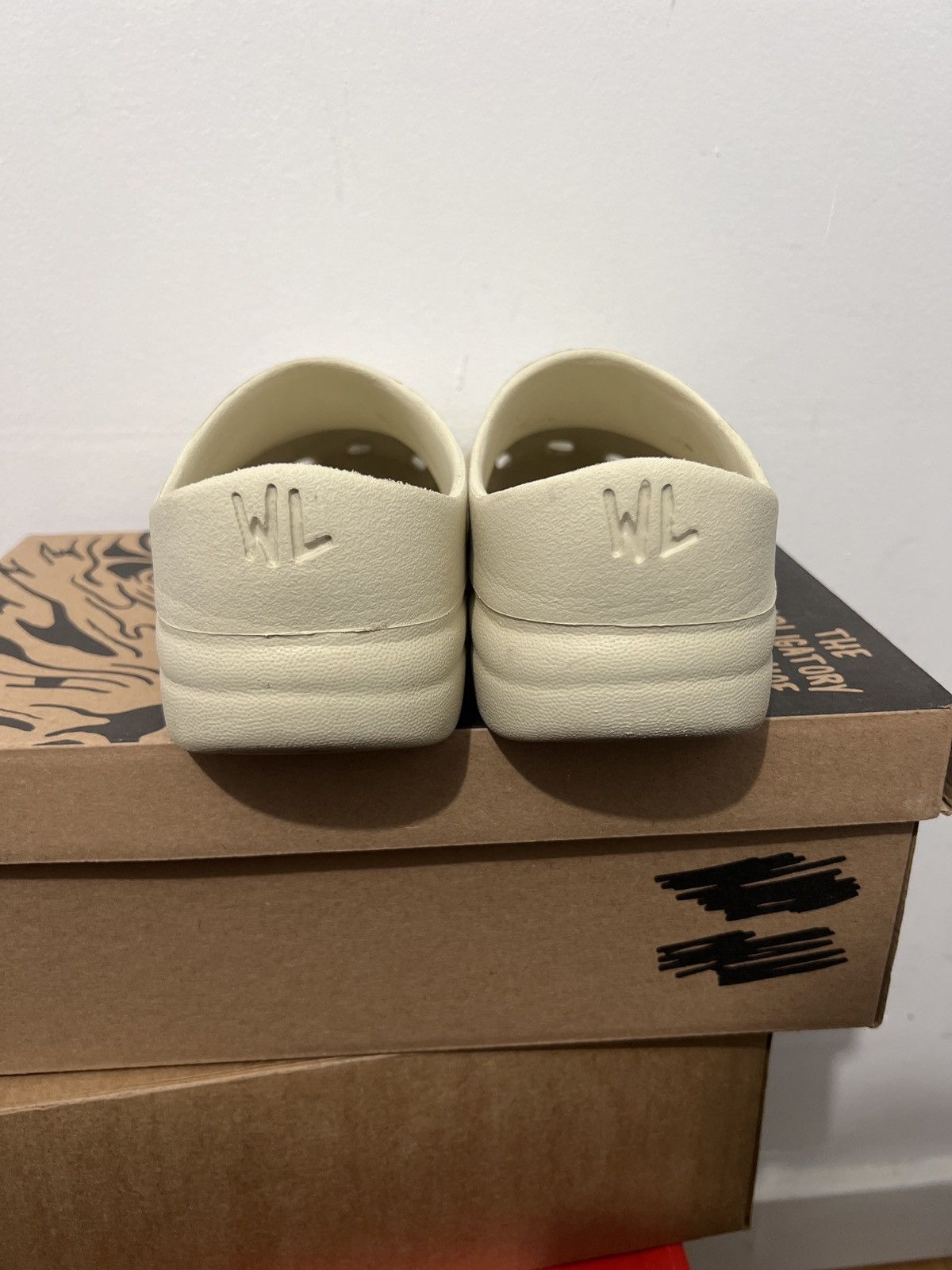 Warren Lotas Bone obligatory foam shoe Size US 10 / EU 43 - 4 Thumbnail