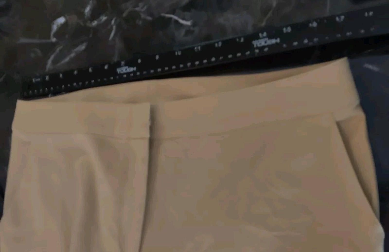 St. John St. John Beige Khaki Silk Dress Slacks Pants Size 10 Made In Size 32" / US 10 / IT 46 - 7 Thumbnail