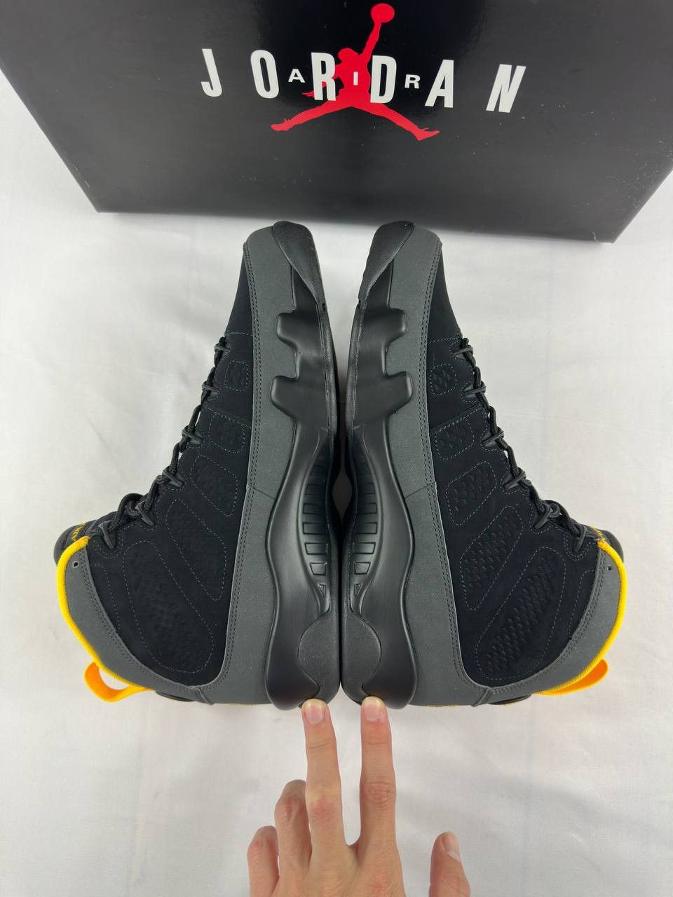 Nike Nike Air Jordan 9 Retro ‘Dark Charcoal University Gold’ Size US 8.5 / EU 41-42 - 6 Thumbnail