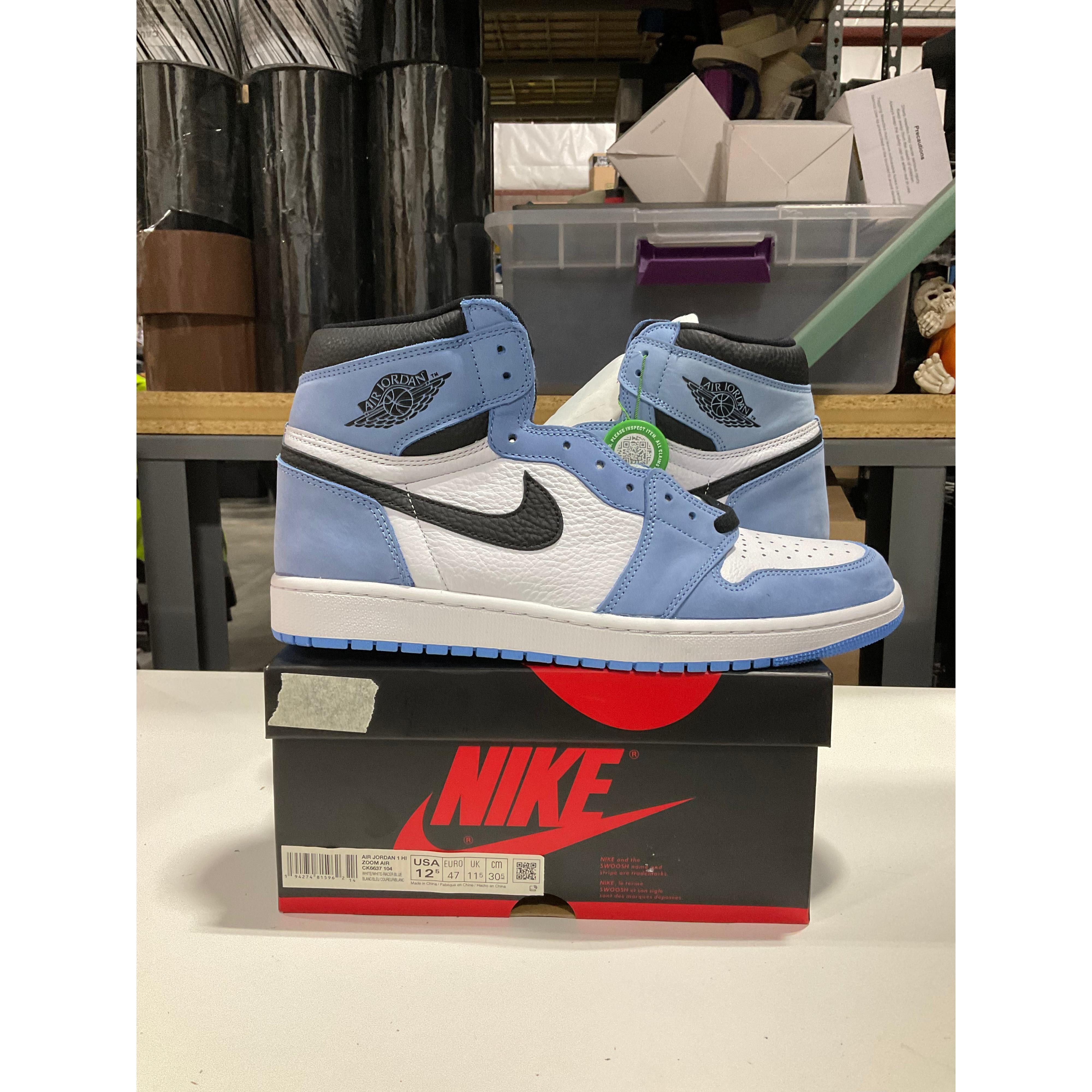 Jordan Brand DS Jordan 1 University Blue *Conditional* Wrong Box Size US 13 / EU 46 - 1 Thumbnail