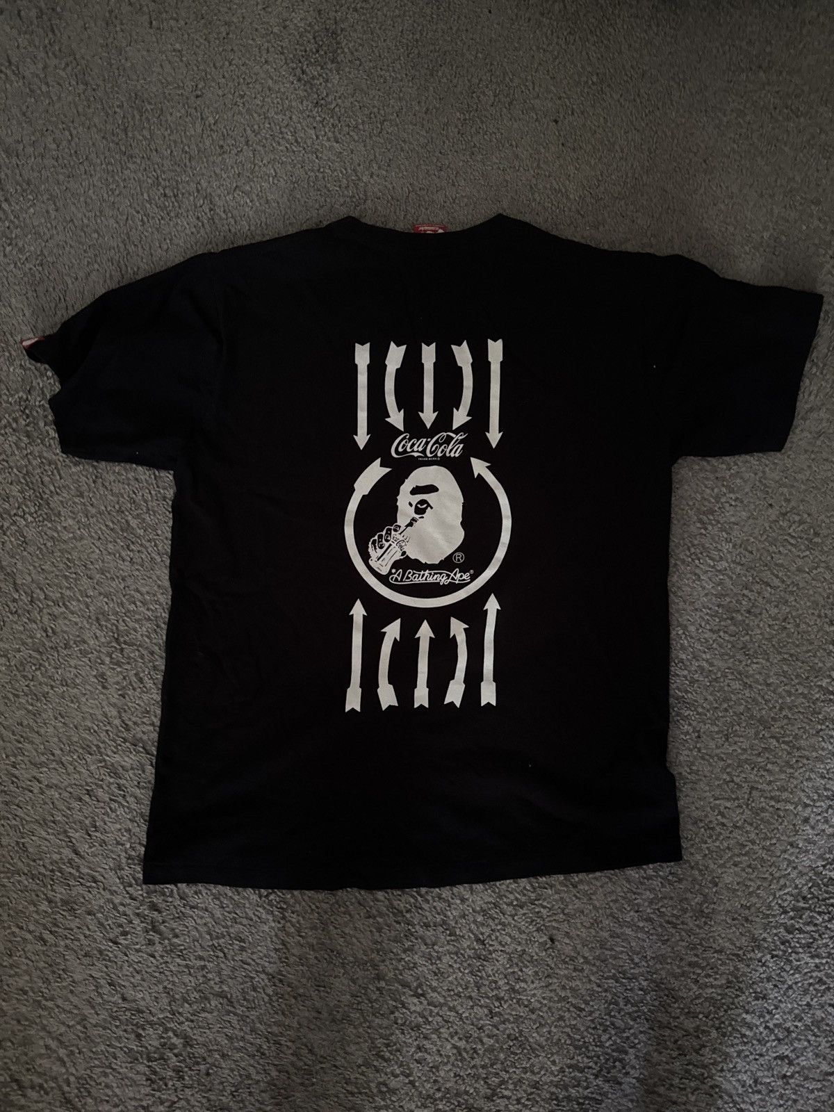 Bape × Coca Cola Bape x Coca Cola Tee Size US L / EU 52-54 / 3 - 2 Thumbnail