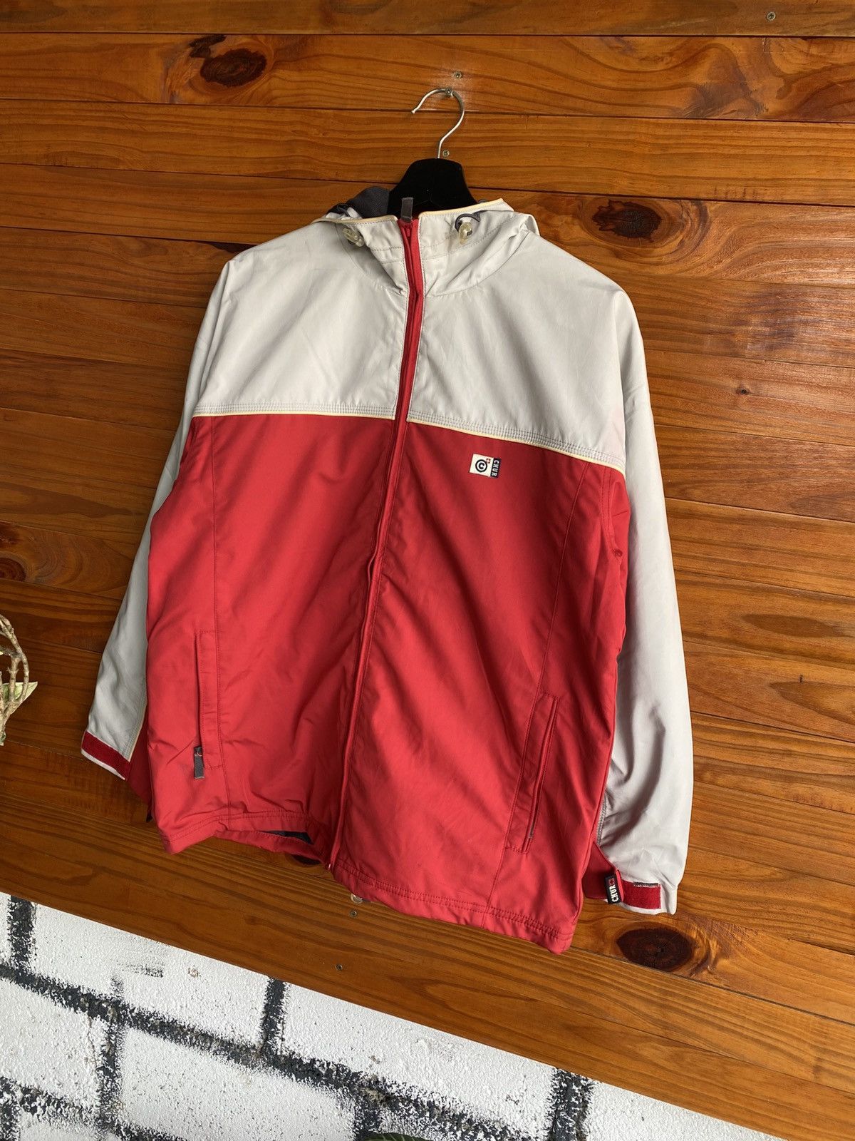 Japanese Brand Vintage CHUR Snowboarding Generation Hooded Jacket Red Grey Size M / US 6-8 / IT 42-44 - 4 Thumbnail