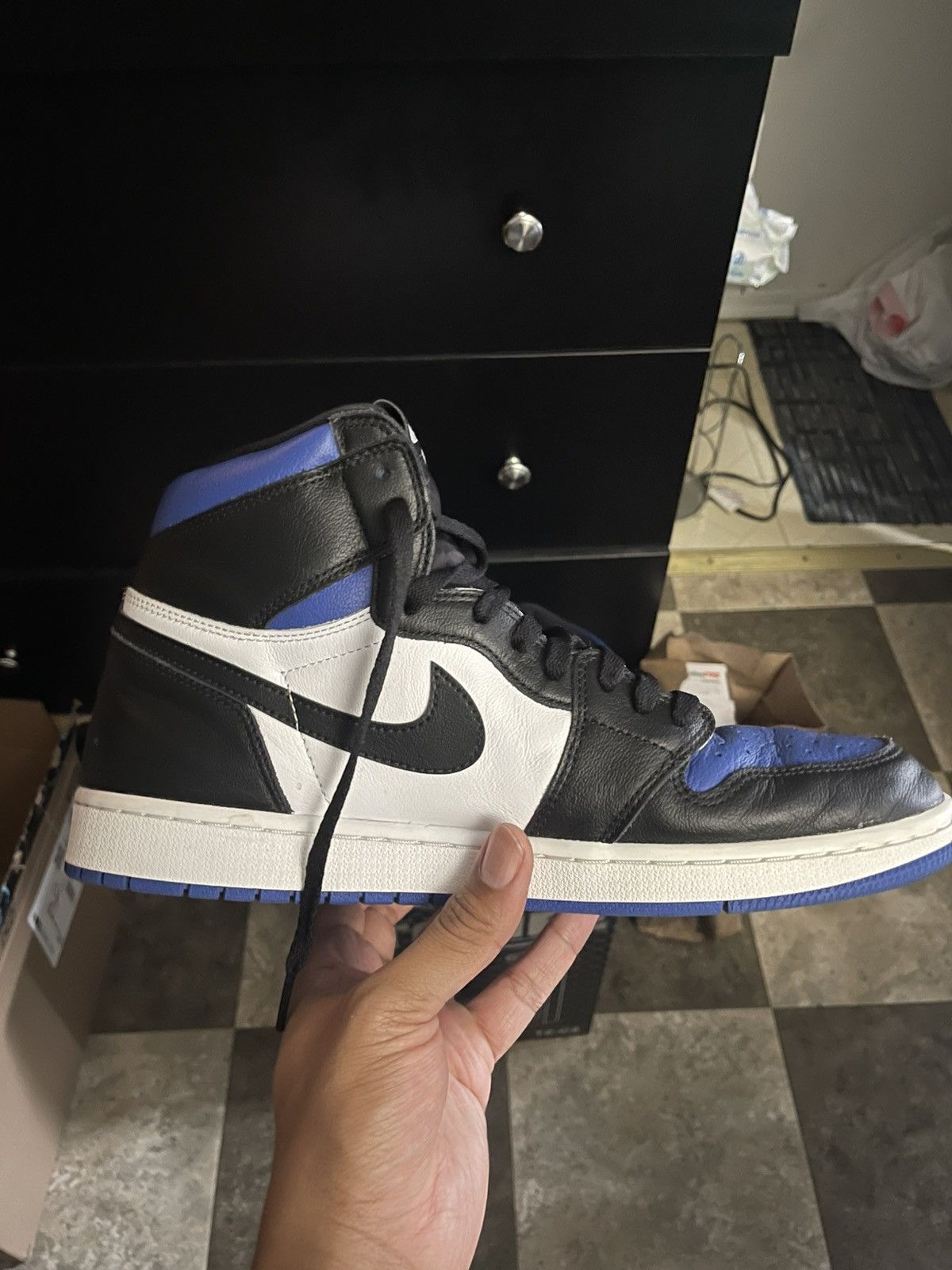 Jordan Brand × Nike Air Jordan 1 High OG Royal Toe Size 13 Size US 13 / EU 46 - 8 Thumbnail
