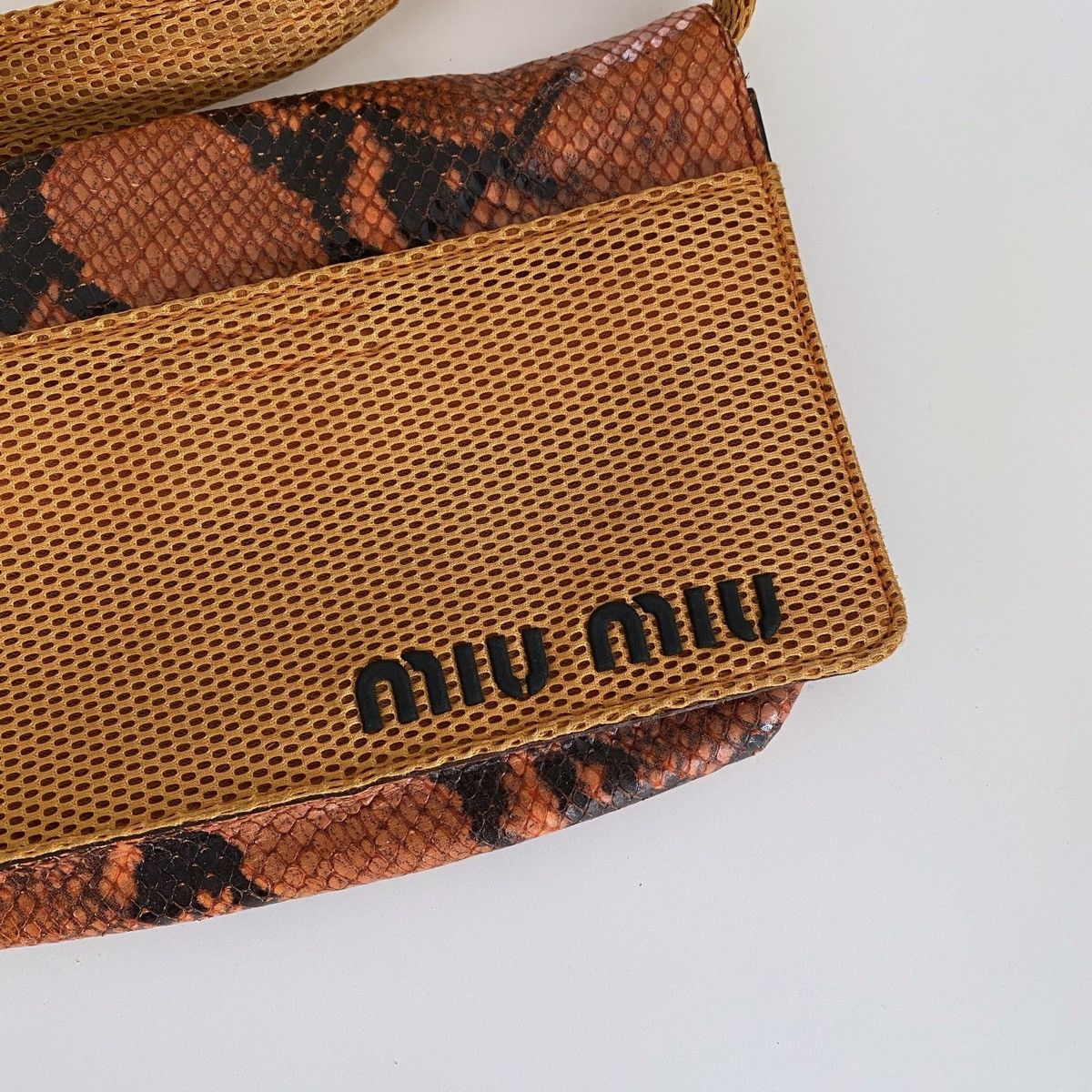 Miu Miu × Vintage Miu Miu 1999 FW Python Mesh Orange Crossbody Bag Size ONE SIZE - 3 Thumbnail