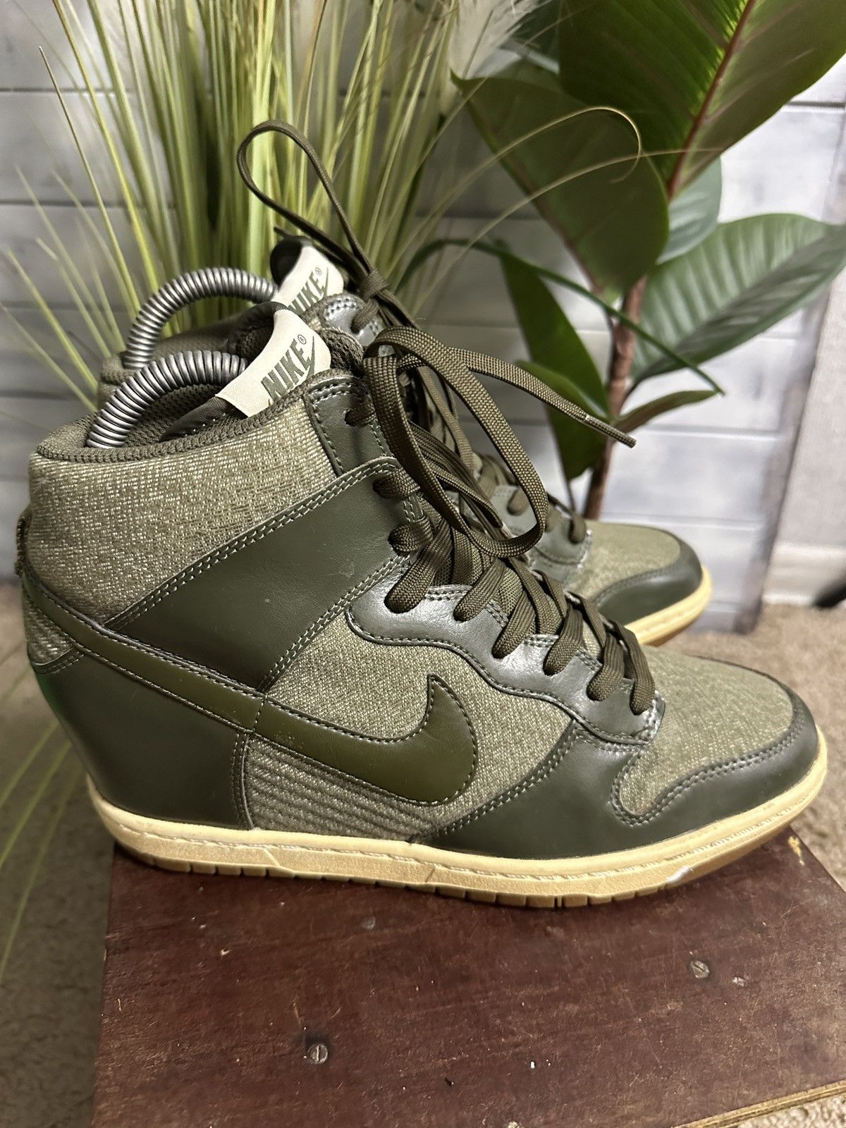 Nike Rare Vintage Hi Top Sneaker Nike Size 41 Swoosh Size US 9.5 / IT 39.5 - 9 Thumbnail