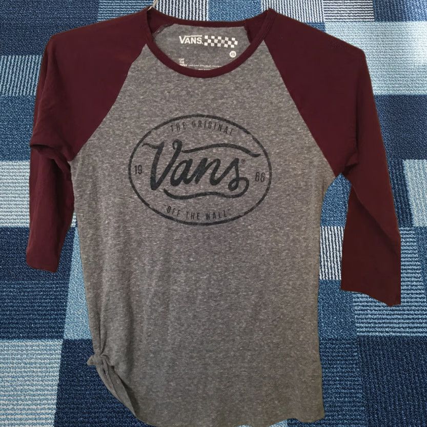 Vans VANS Shirt Womens XS Gray Logo Long Sleeve Crew Neck Top Off The Wall Casual Knit Size XS / US 0-2 / IT 36-38 - 1 Thumbnail