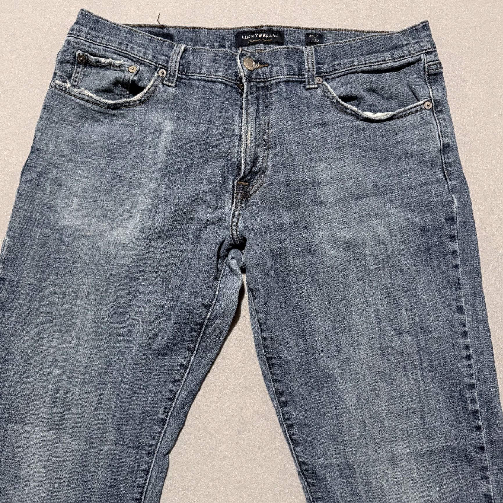 Lucky Brand Lucky Brand 221 Straight Jeans Mens Blue Medium Wash Denim Pockets - 36x32 Size US 36 / EU 52 - 3 Thumbnail
