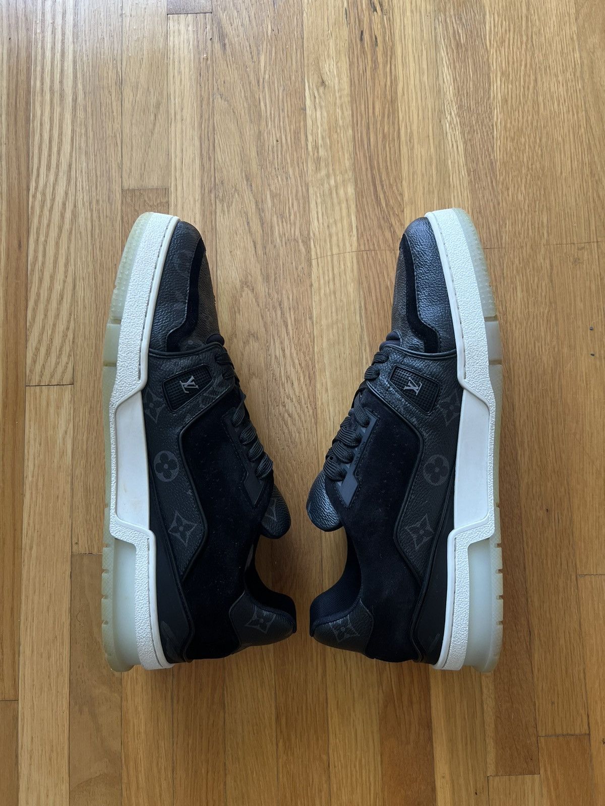 Louis Vuitton Louis Vuitton LV Trainer Black Monogram Size US 10.5 / EU 43-44 - 2 Thumbnail