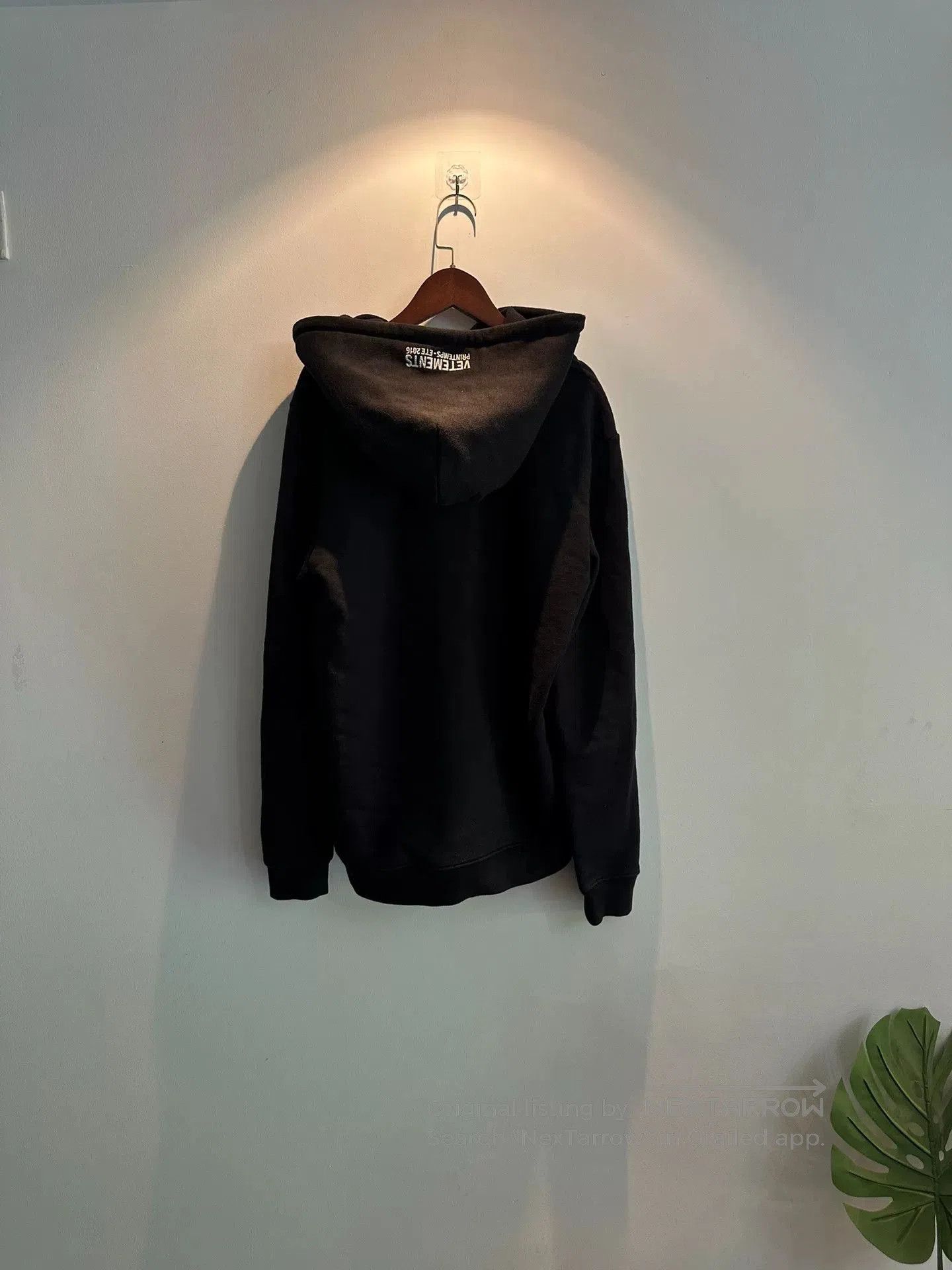 Vetements Vetements Embroidered Logo Hoodie. Size US M / EU 48-50 / 2 - 2 Thumbnail