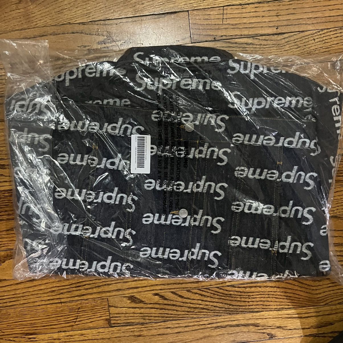 Supreme Supreme Jacquard Logo Denim Trucker Rigid Indigo Size: XXL Size US XXL / EU 58 / 5 - 5 Thumbnail