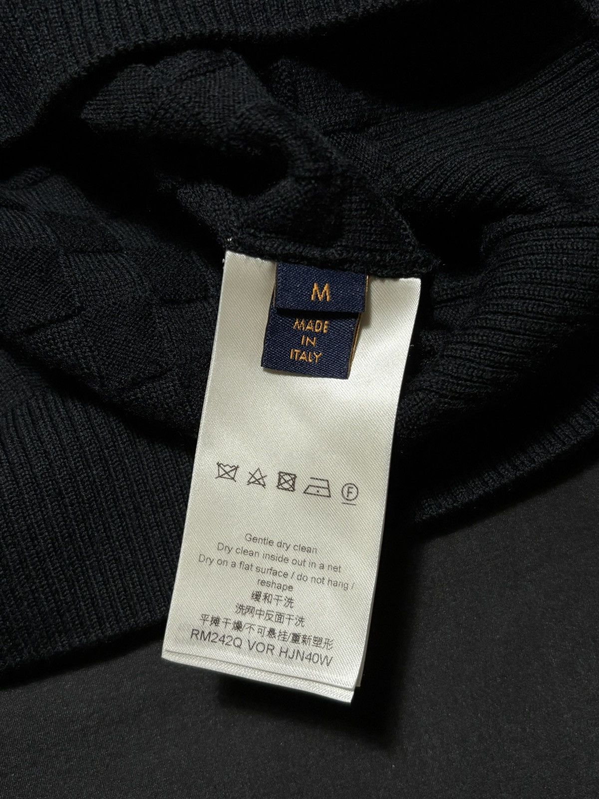 Louis Vuitton Louis Vuitton Black Wool Crewneck - Size M Size US M / EU 48-50 / 2 - 4 Thumbnail