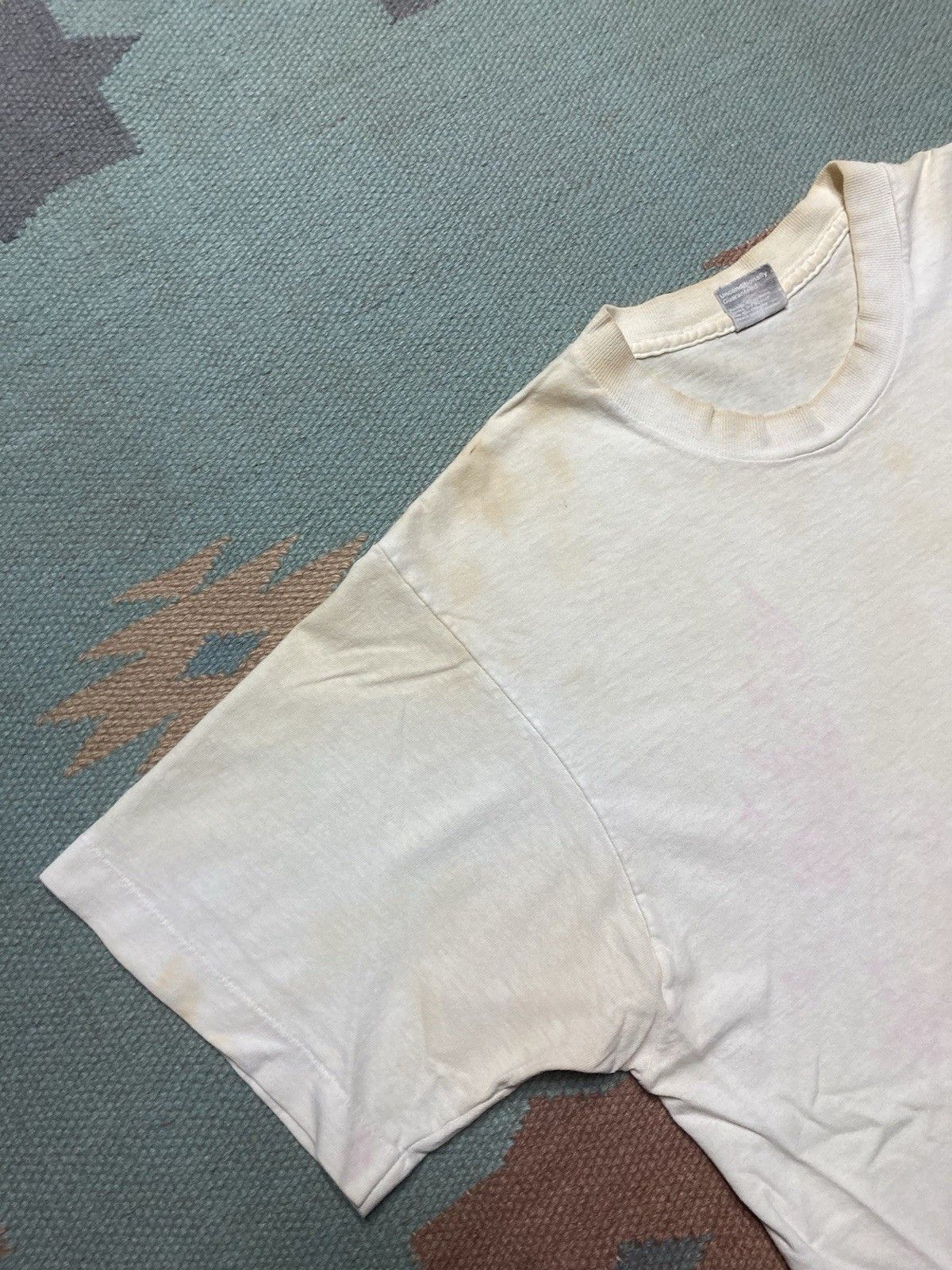 Vintage 80s blank white t shirt BVD grunge worn cotton soft large Size US L / EU 52-54 / 3 - 5 Thumbnail