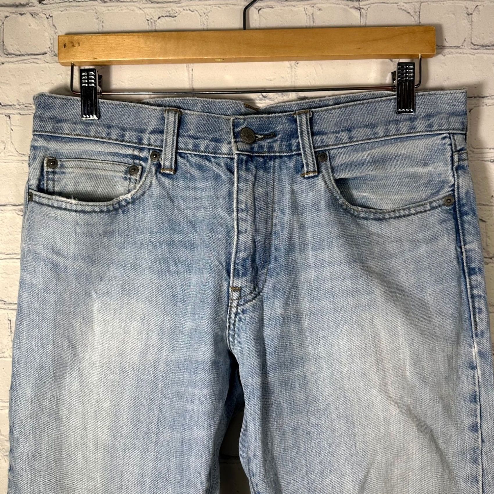 J.Crew J.Crew 484 Slim Fit Jeans Mens 32x31 Light Wash Denim 5-Pocket Design Slim Straight #Blue Womens? Size US 32 / EU 48 - 2 Thumbnail