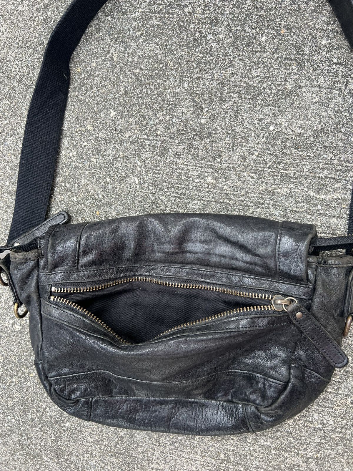 Creed × Japanese Brand Creed Japan Black Patina Leather Sling Bag Size ONE SIZE - 18 Thumbnail