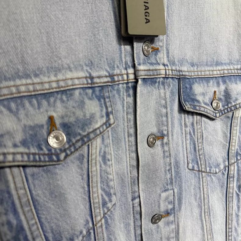 Balenciaga balenciaga washed denim jacket with logo Size US L / EU 52-54 / 3 - 3 Thumbnail