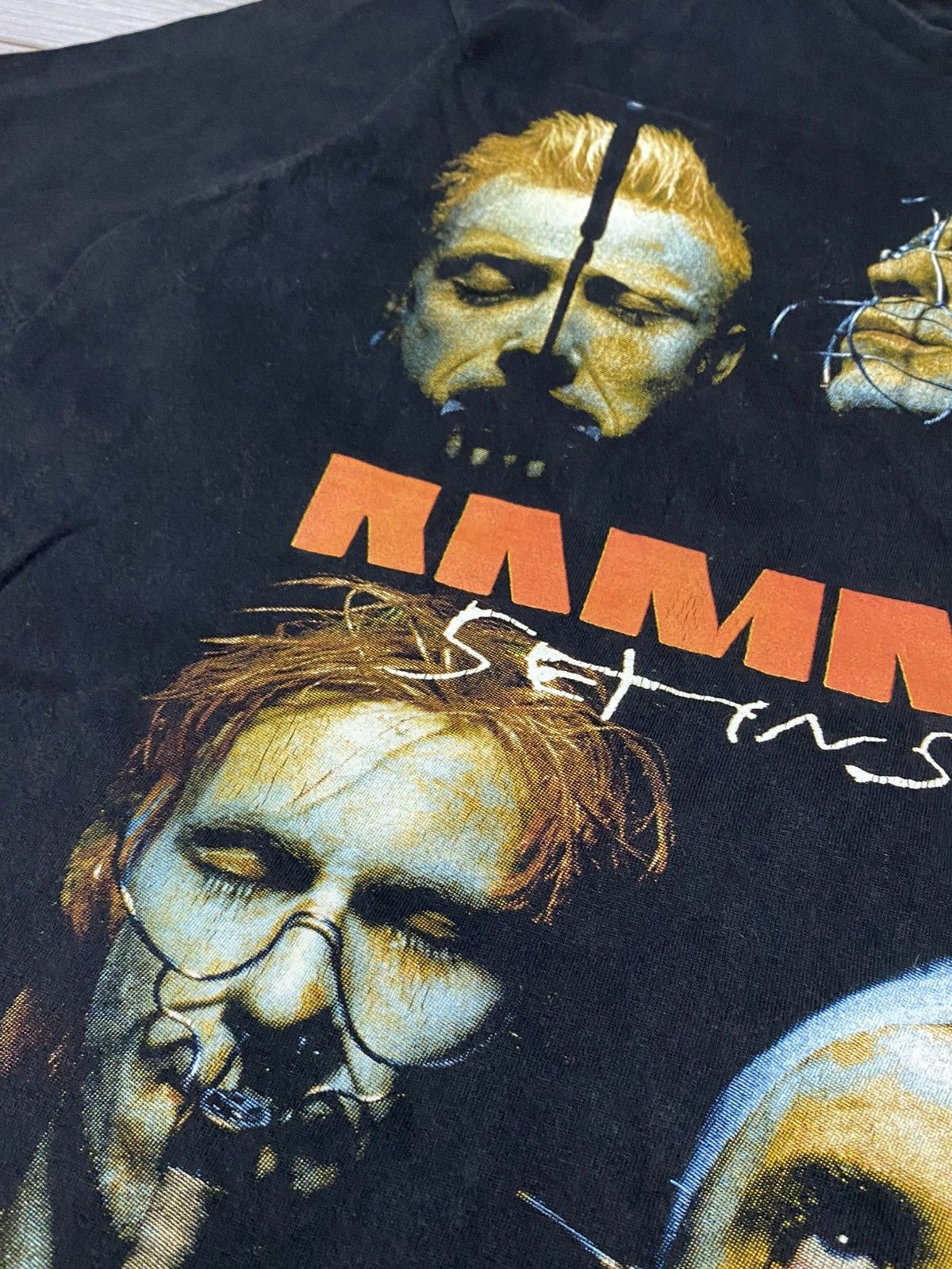 Band Tees Rammstein Sehnsucht tee shirt faces band album vintage Size US L / EU 52-54 / 3 - 3 Thumbnail
