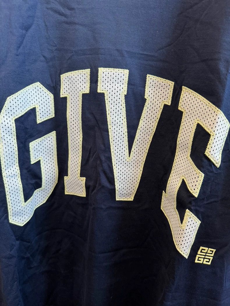 Givenchy Givenchy Classic short-sleeve T-shirt, unique large letter Size US XXL / EU 58 / 5 - 2 Thumbnail