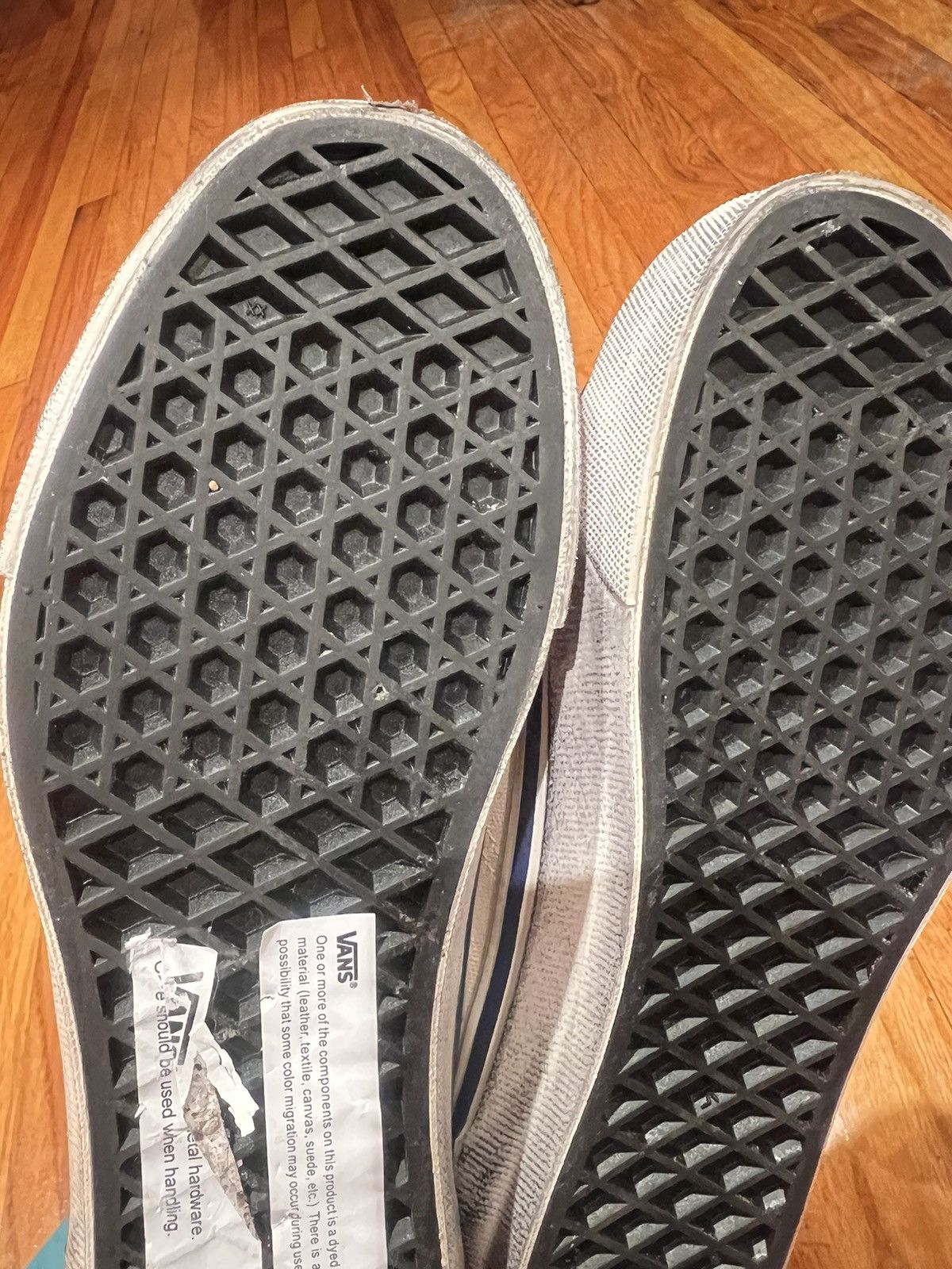 B22 ‘silver green’ Sz- 6M/7.5W
