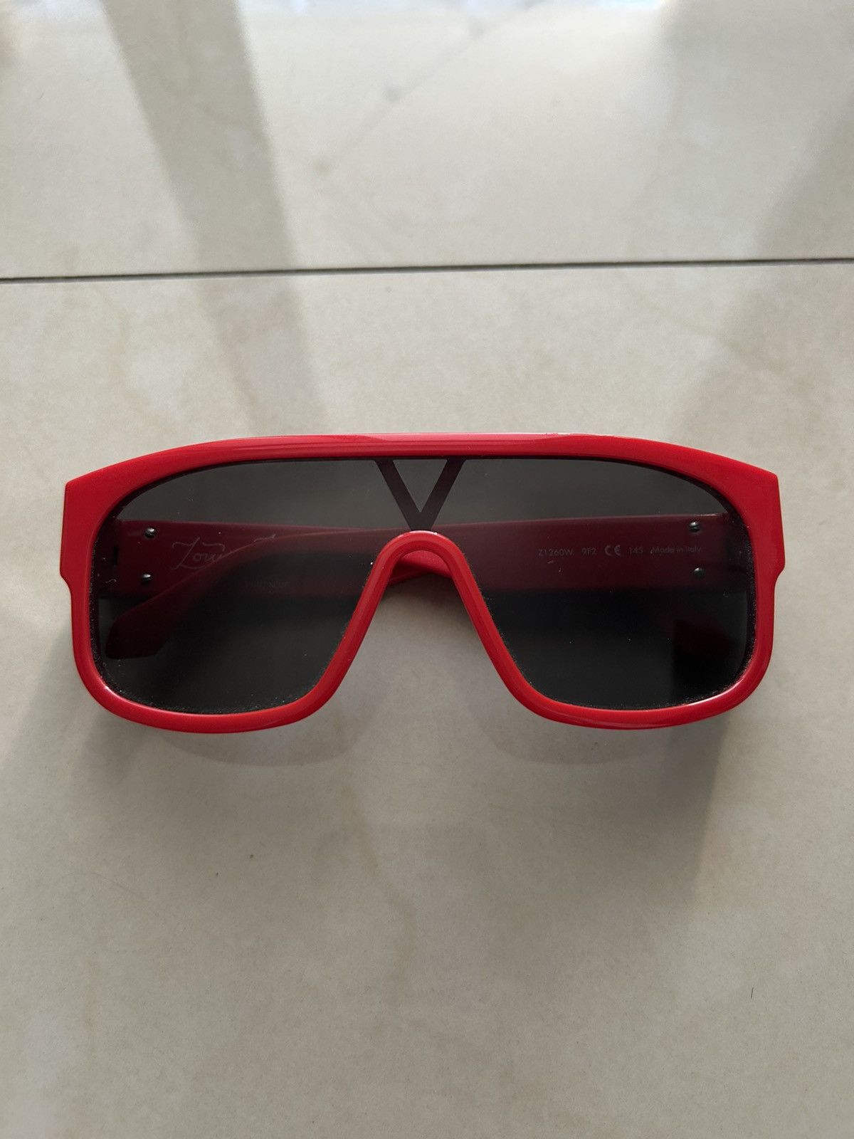 Louis Vuitton Louis Vuttion Red Millionaire Mask Size ONE SIZE - 1 Thumbnail