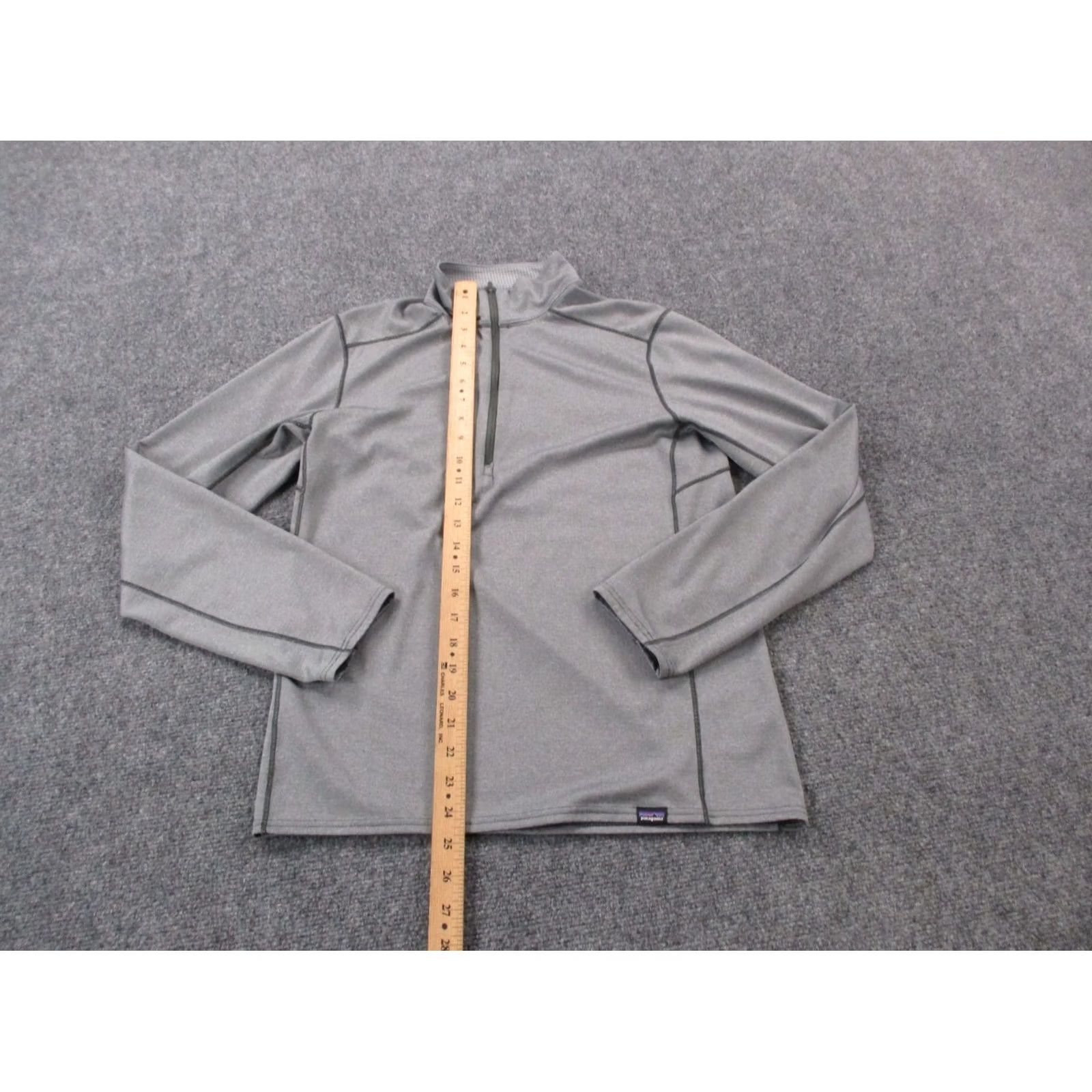 Patagonia Patagonia Jacket Mens S Gray Midweight Capilene Base Layer Hiking Camping 44445 Size US S / EU 44-46 / 1 - 3 Thumbnail