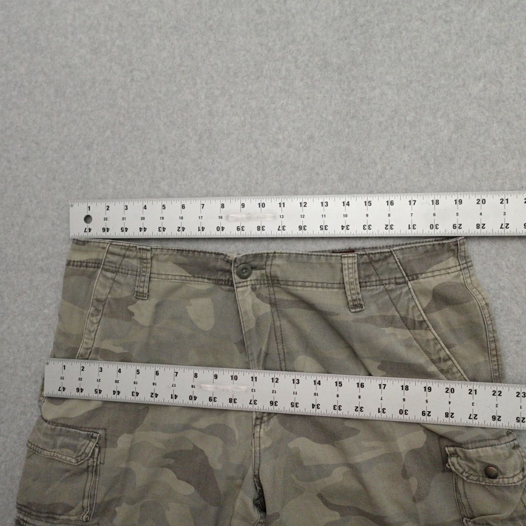 Ecko Unltd. Ecko Unlimited Cargo Shorts Men 38 Camo cargo Baggy Skate Y2K 38x21 Multicolor Size US 38 / EU 54 - 6 Thumbnail