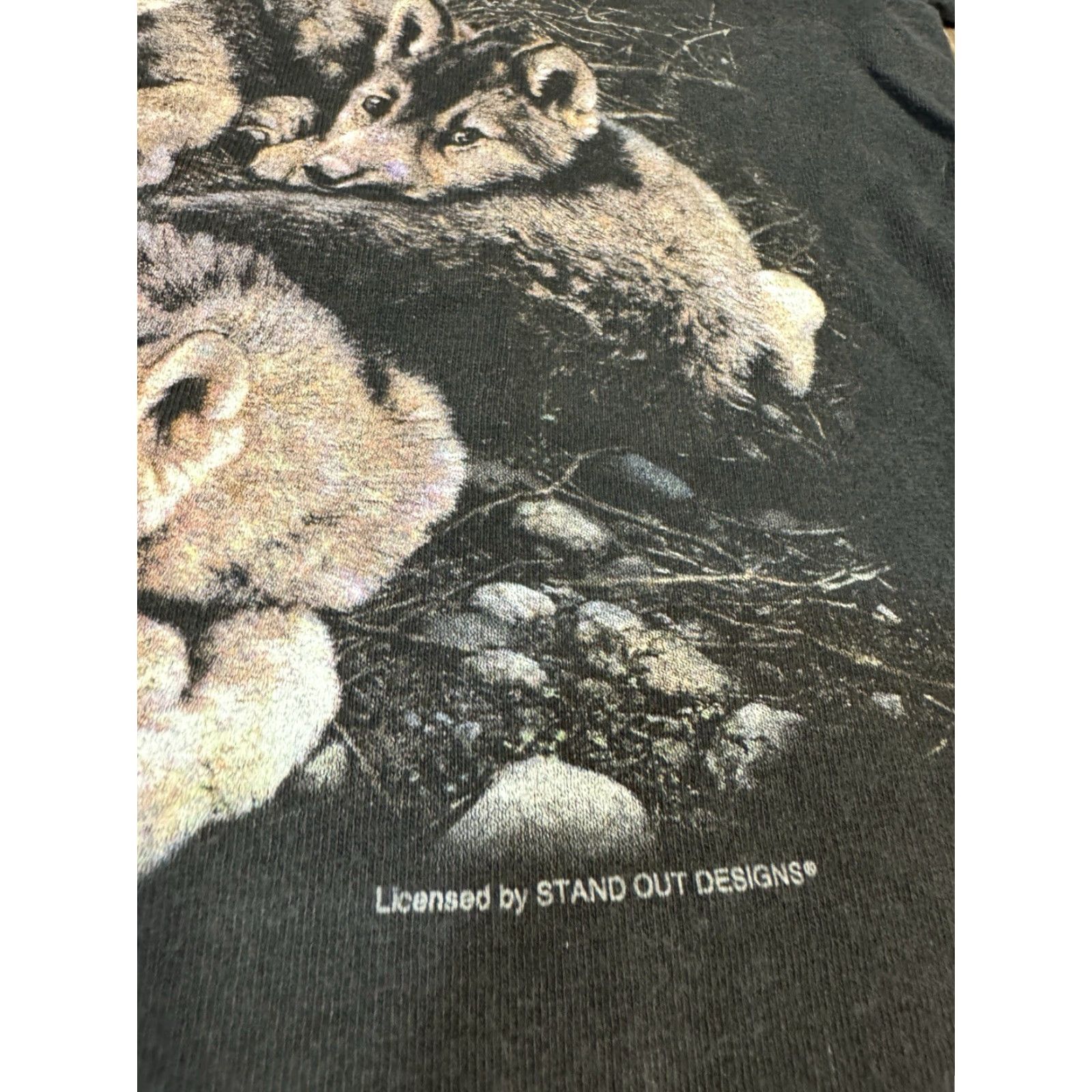 Vintage VINTAGE Husky Wolf Pups Animal Nature Earth Black T-Shirt Men L Black Nature 90s? Size US L / EU 52-54 / 3 - 5 Thumbnail
