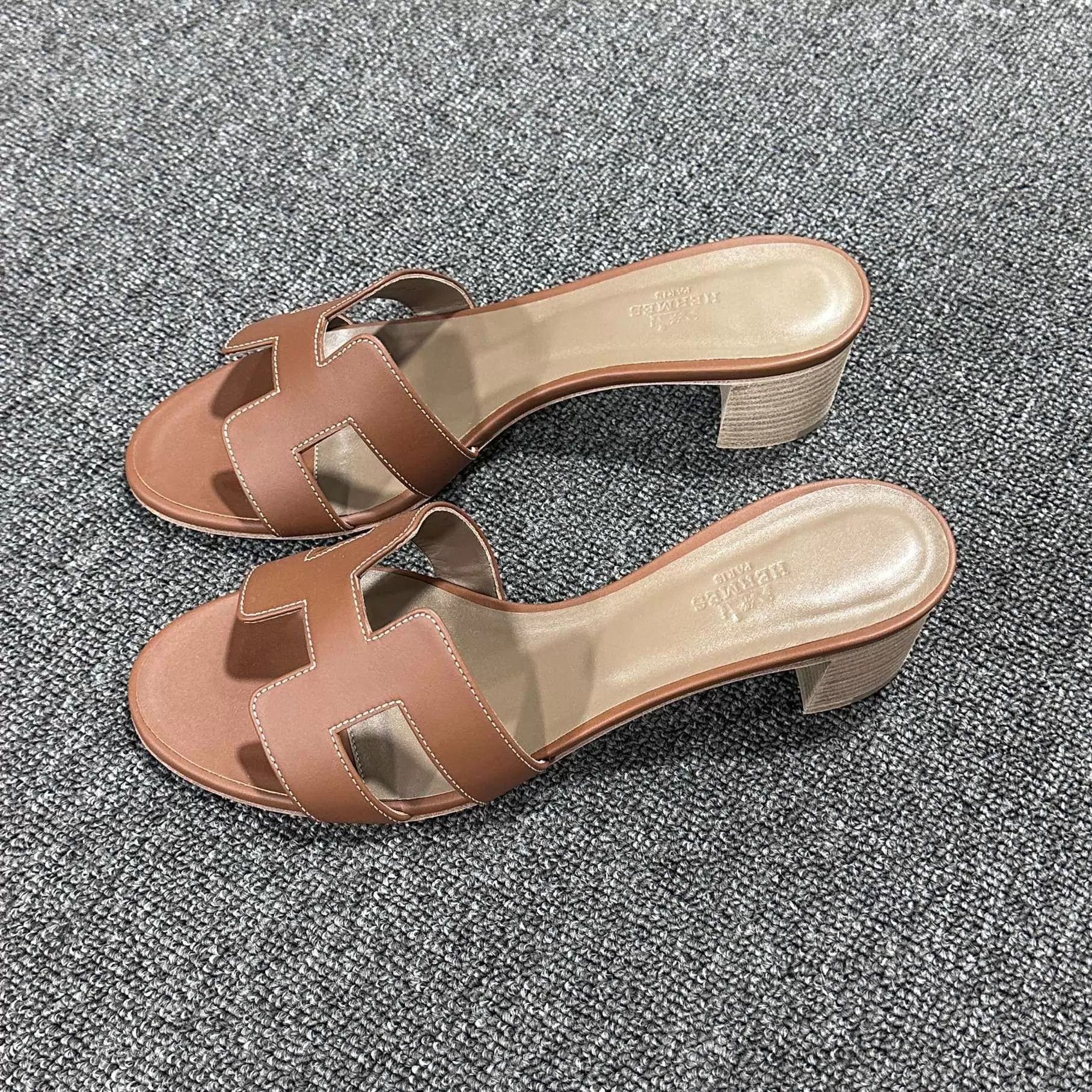 Hermes Hermes brown heeled H slippers 39 new Size US 8.5 / IT 38.5 - 1 Thumbnail
