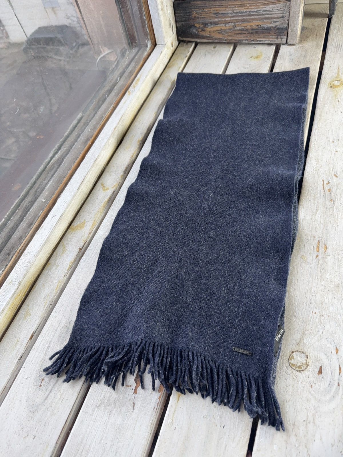 Hugo Boss Luxury Retro Hugo Boss Minimal Wool Scarf Dark Blue Size ONE SIZE - 2 Thumbnail