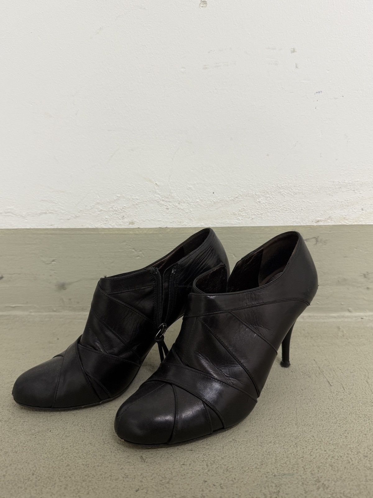 Miu Miu Miu Miu Black Leather Ankle Booties Size US 8 / IT 38 - 1 Thumbnail
