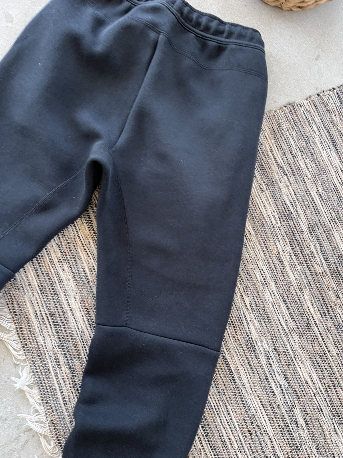 Nike Vintage Nike TechFleece Black Sweatpants Drill Y2K Slim fit Size US 28 / EU 44 - 14 Thumbnail