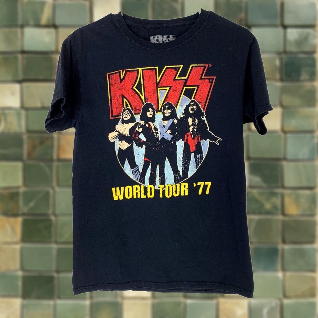 Vintage KISS Screenprint World Tour '77 Band Black Tee T-Shirt Womens Small Shirt Womens Small Black Size S / US 4 / IT 40 - 1 Thumbnail