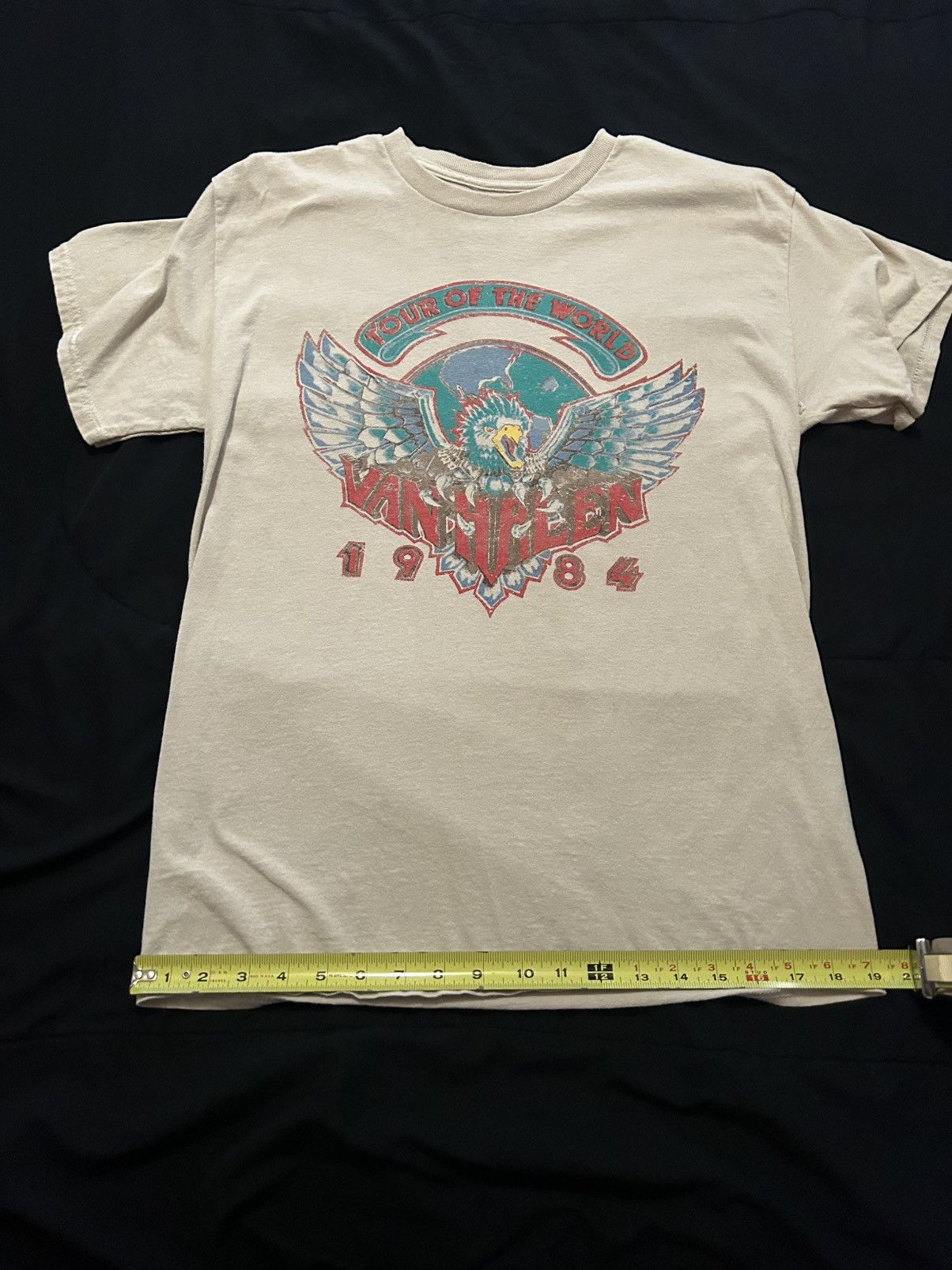 Band Tees VAN HALEN 1984 TOUR OF THE WORLD Size US M / EU 48-50 / 2 - 1 Thumbnail