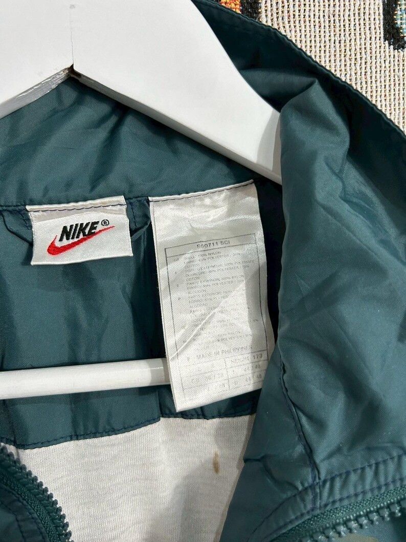 Nike Vintage 90s Nike Jacket size S Fits like Medium Size US M / EU 48-50 / 2 - 8 Thumbnail