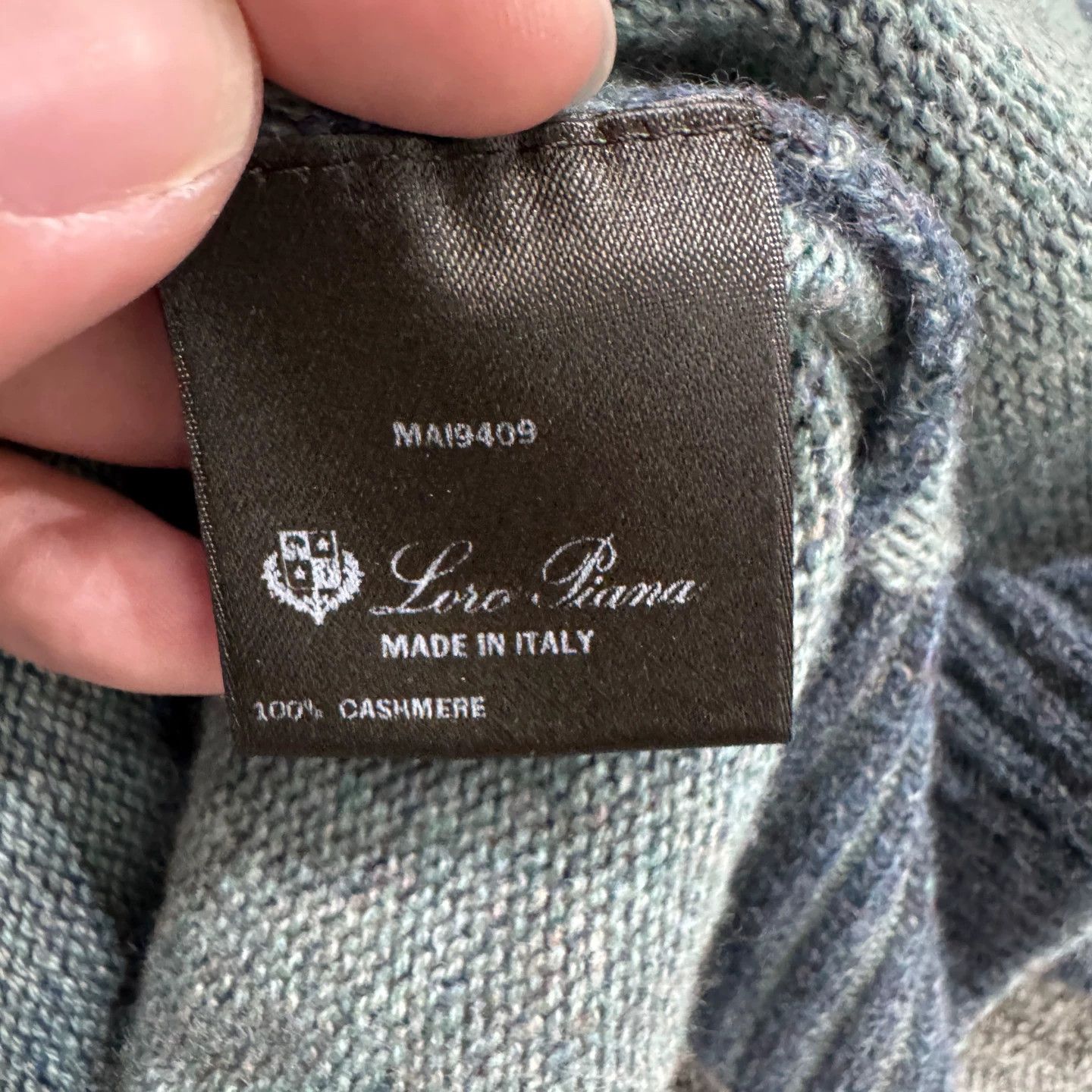 Loro Piana Loro Piana V-neck Cashmere Knit Cardigan 56 99 New Size US XL / EU 56 / 4 - 3 Thumbnail