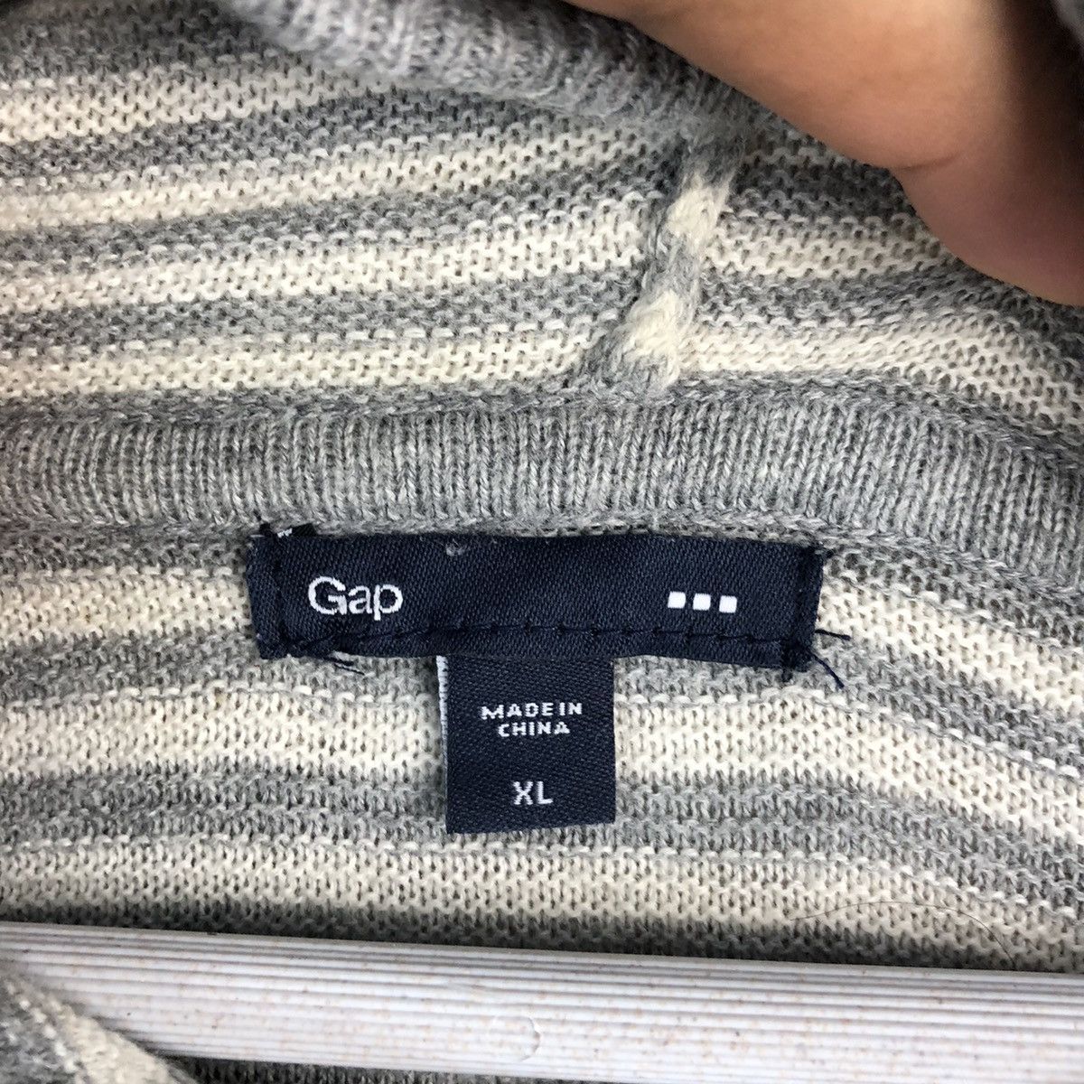 Gap Gap Stripe White Hoodie #A1558 Size US XL / EU 56 / 4 - 9 Thumbnail