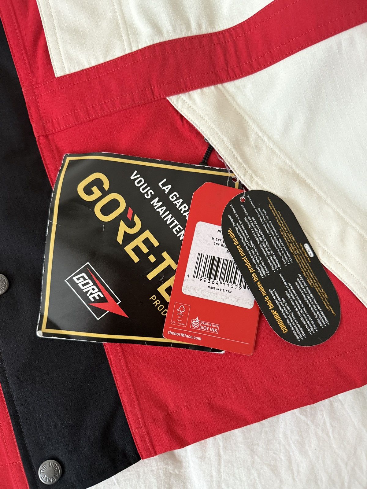 Supreme × The North Face Supreme The North Face Expedition (FW18) Jacket Red Medium Size US M / EU 48-50 / 2 - 5 Thumbnail