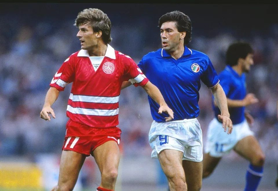 Vintage ITALY ITALIA 1984 1986 HOME FOOTBALL SHIRT SOCCER JERSEY Size US S / EU 44-46 / 1 - 9 Thumbnail