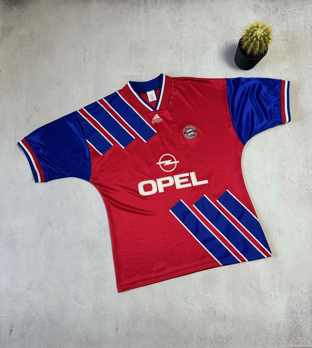 Adidas Vintage Adidas FC Bayern Munich 1993/1994 Home Soccer Jersey Size US XL / EU 56 / 4 - 1 Thumbnail