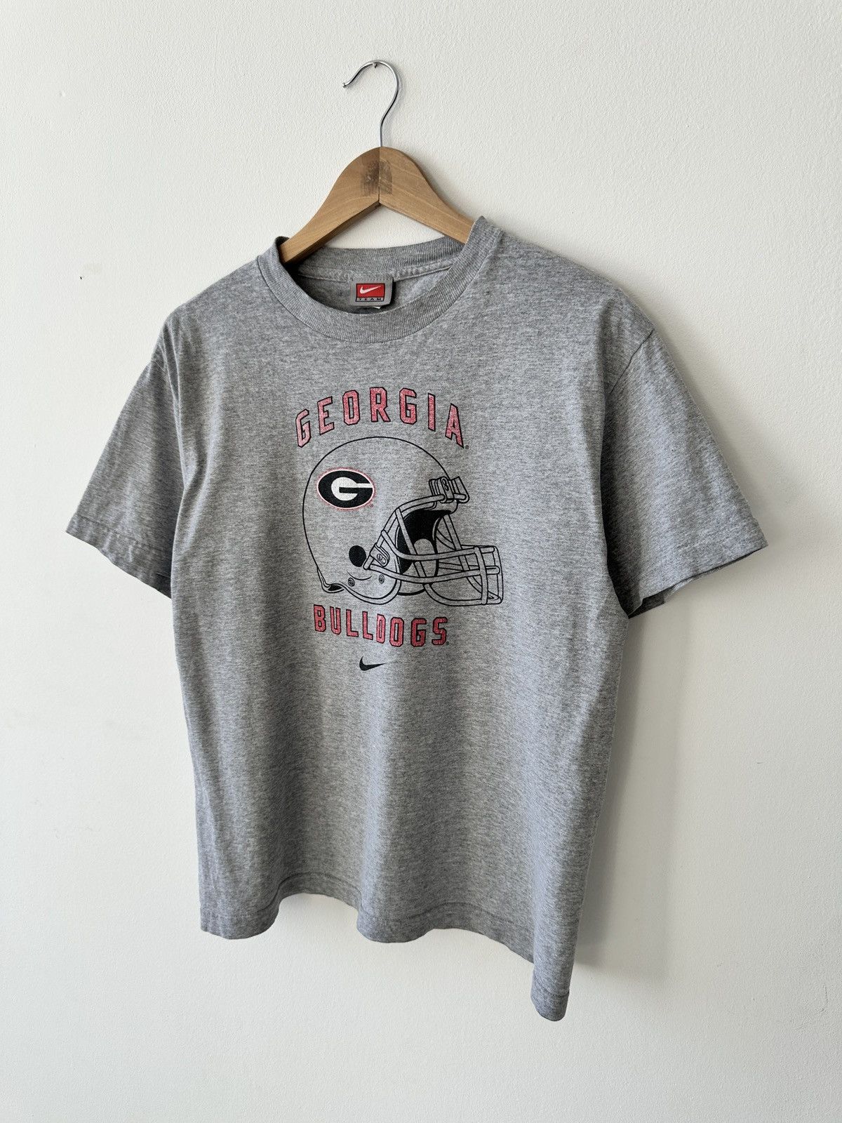 Nike × Vintage Vintage Nike Team Georgia Bulldogs T Shirt Size US S / EU 44-46 / 1 - 3 Thumbnail