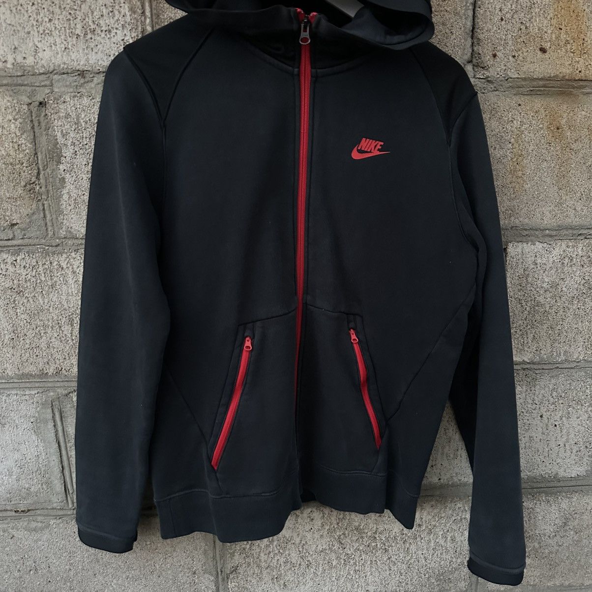 Nike Vintage Nike Tech Zip Hoodie Y2K Size M 00s USA Size US M / EU 48-50 / 2 - 3 Thumbnail