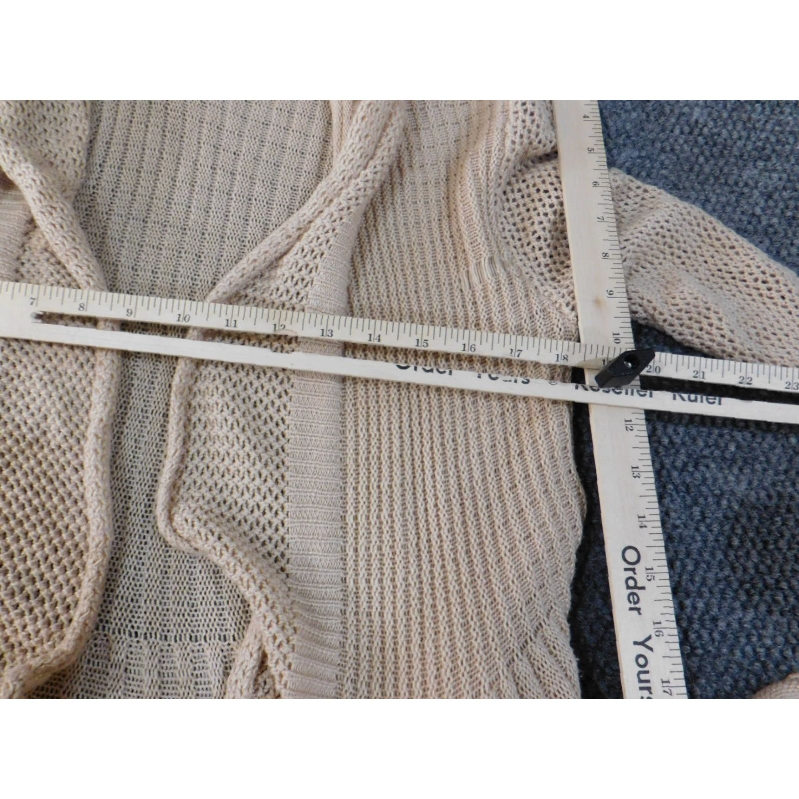 Torrid Torrid Sweater Cardigan Womens 0X Pink Acrylic Cable-Knit Mock Neck Open Raglan Sleeve Winter Plus Size Knit Shirt Category: Sweater Size XL / US 12-14 / IT 48-50 - 5 Thumbnail