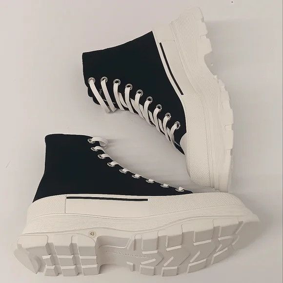 Alexander McQueen Alexander McQueen Tread Slick Hi Top Sneakers - EU43/US10 Size US 10 / EU 43 - 5 Thumbnail
