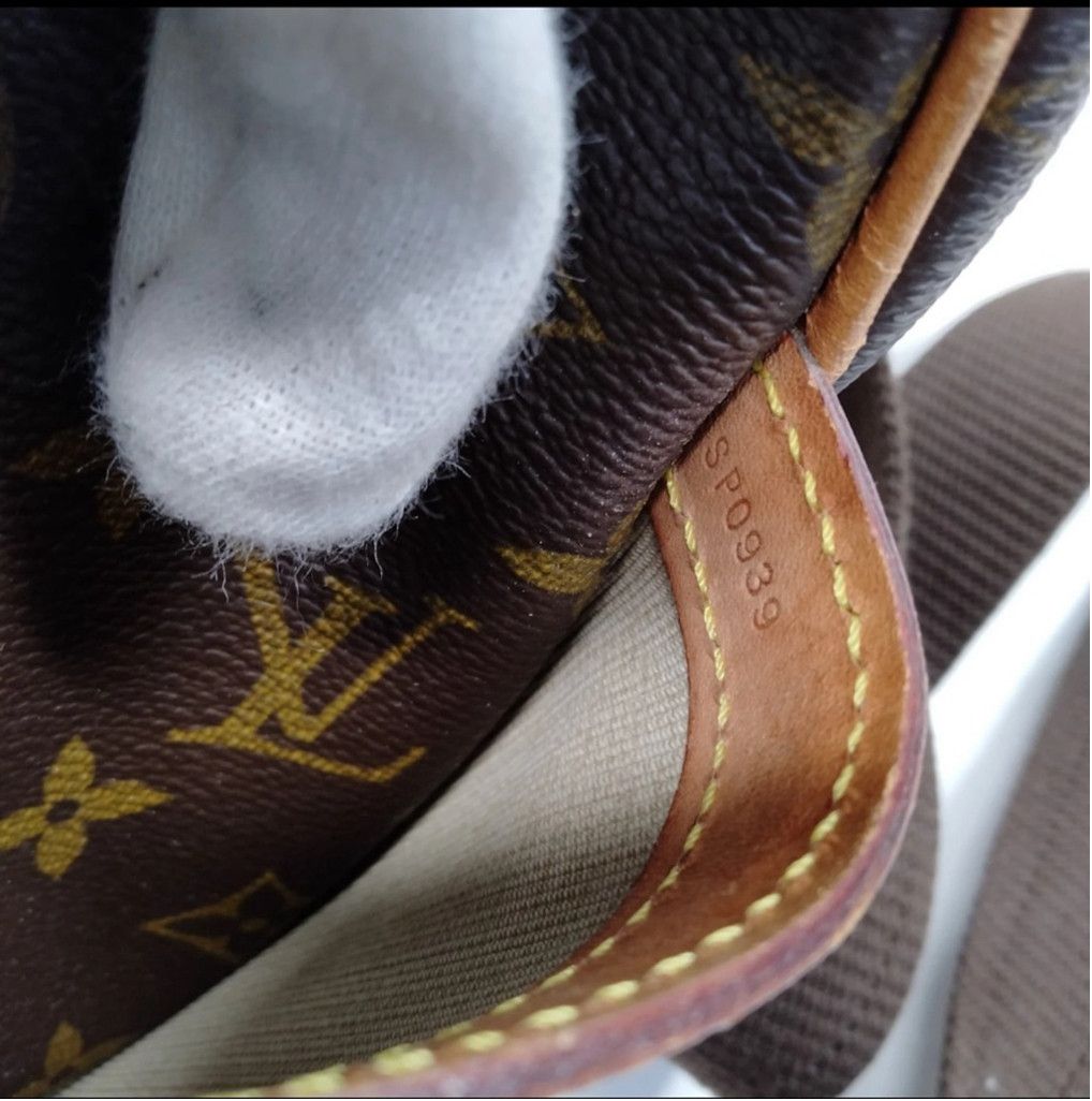 Louis Vuitton Louis Vuitton Monogram Canvas Reporter PM Bag Brown Size ONE SIZE - 9 Thumbnail