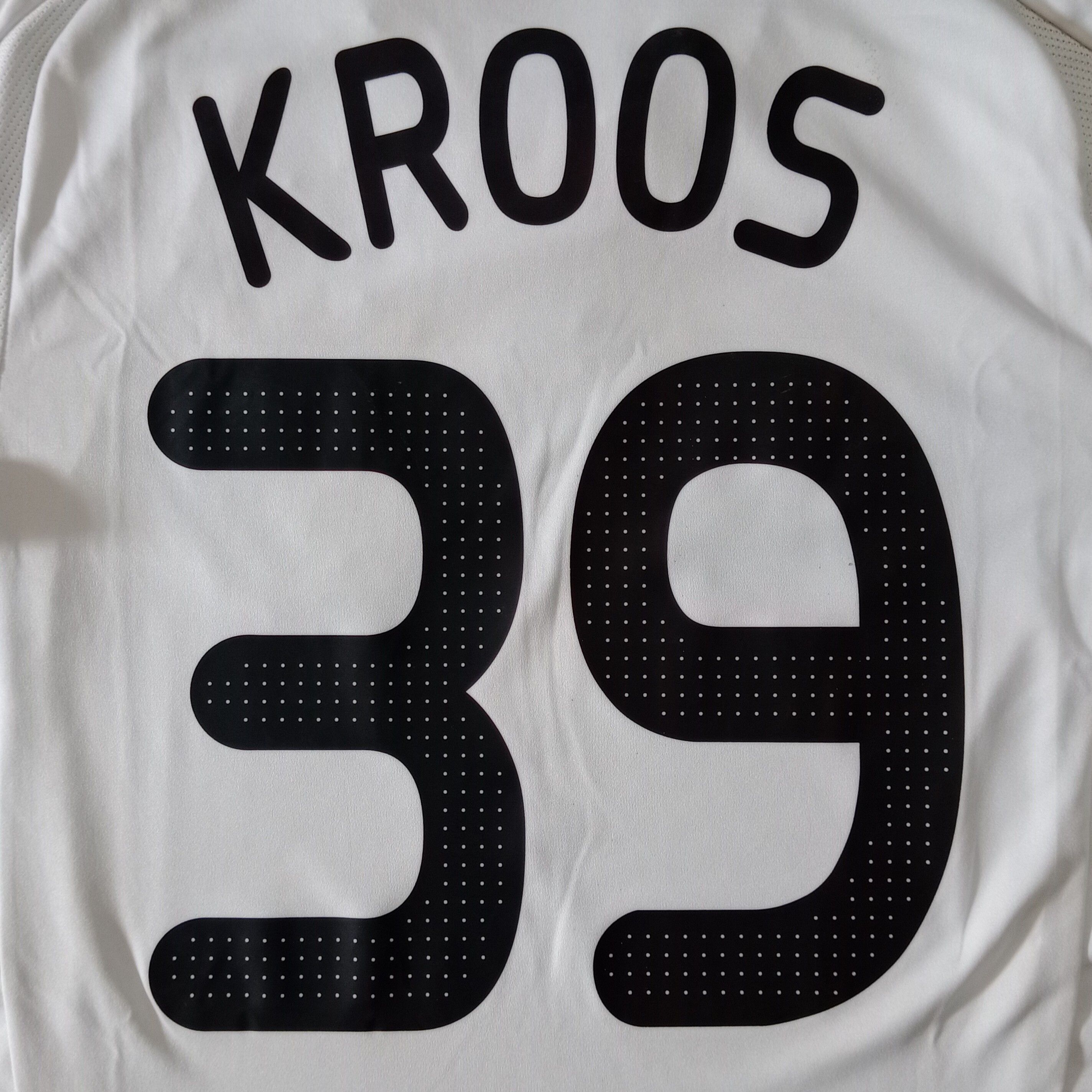 Adidas Germany 2008-2009 Home Jersey Toni Kroos 39 Size US M / EU 48-50 / 2 - 4 Thumbnail