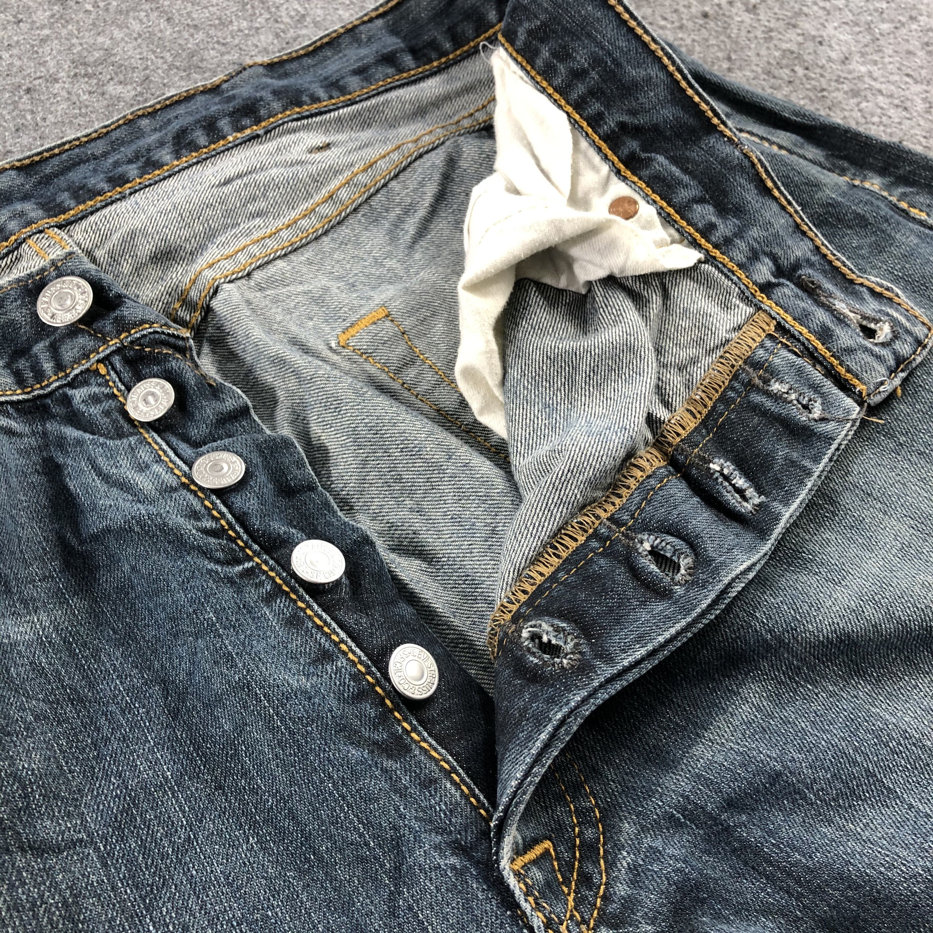 Levi's Vintage Blue Wash Levis 501 Jeans-J2353 Size US 36 / EU 52 - 8 Thumbnail