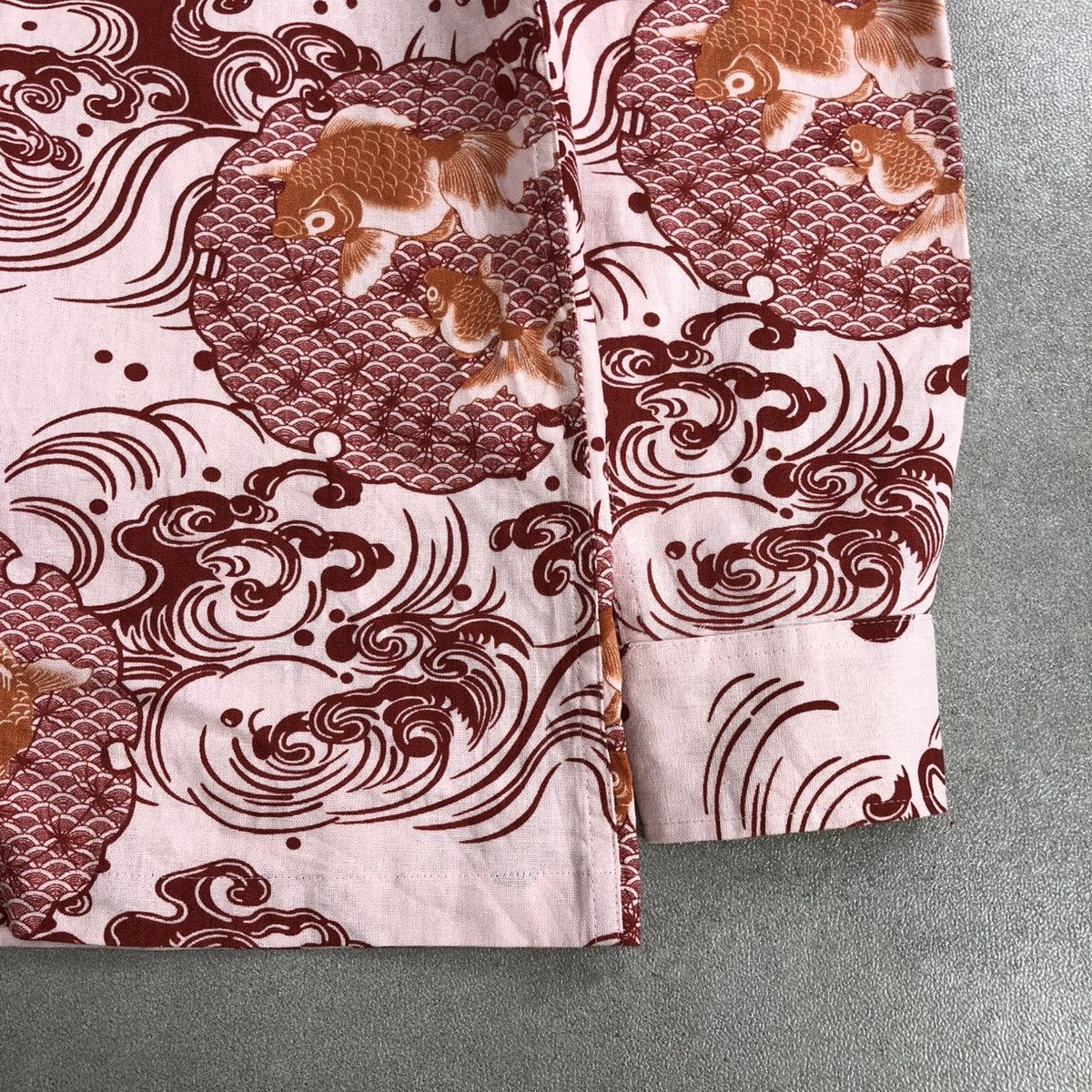 Japanese Brand 🇯🇵Vintage Japanese Classic Script Fish Koi Hawaiian Shirt Size US M / EU 48-50 / 2 - 8 Thumbnail