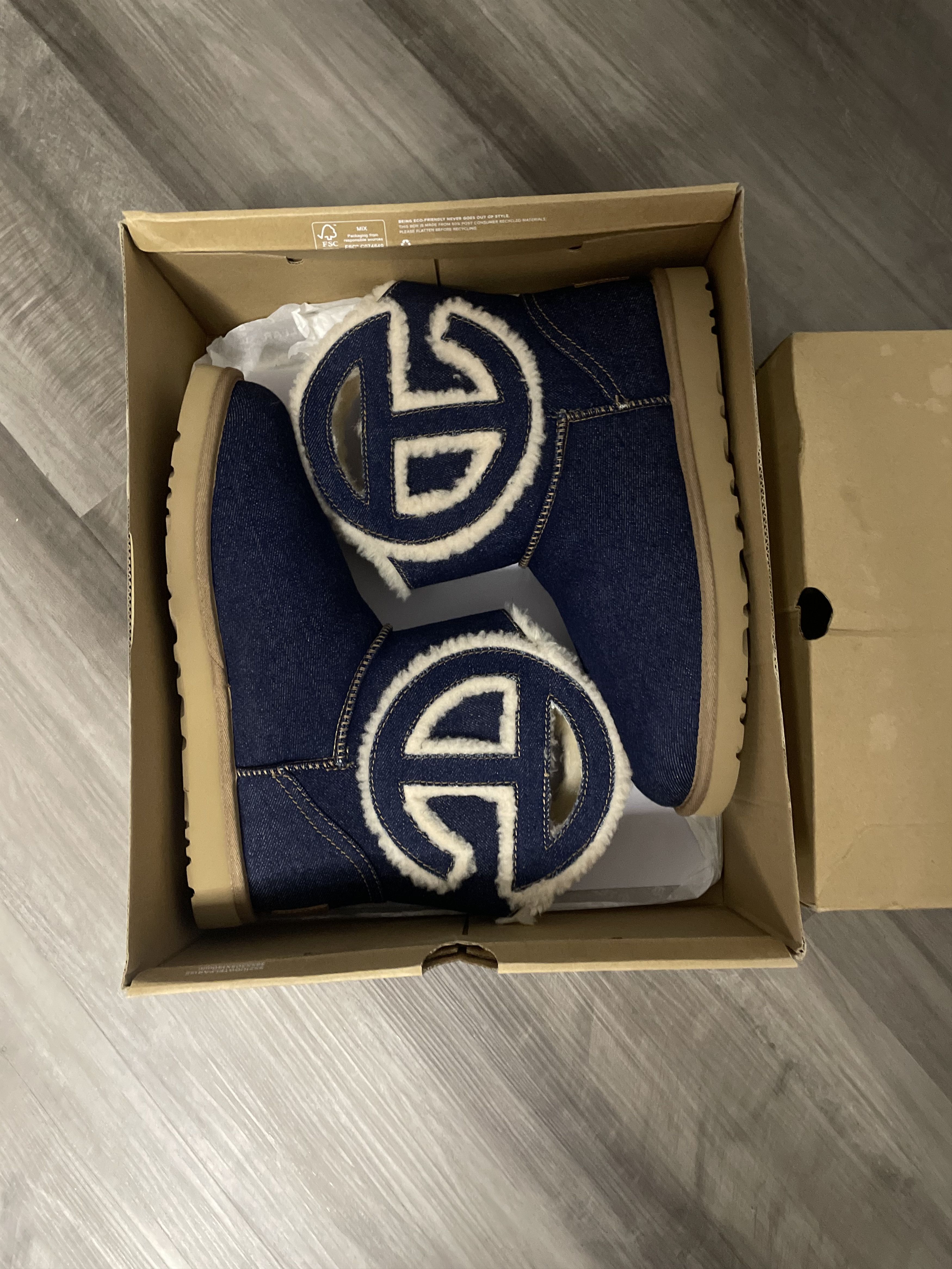 Telfar × Ugg Telfar x ugg collab mini boot Size US 10 / IT 40 - 8 Thumbnail